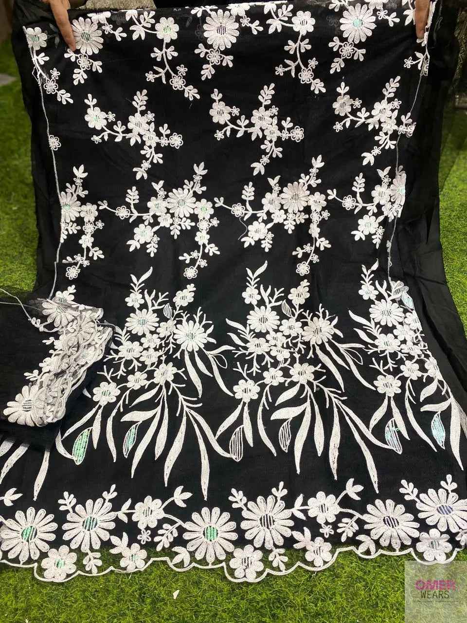 PAKISTANI SUIT WITH DUPATTA UNSTICHED