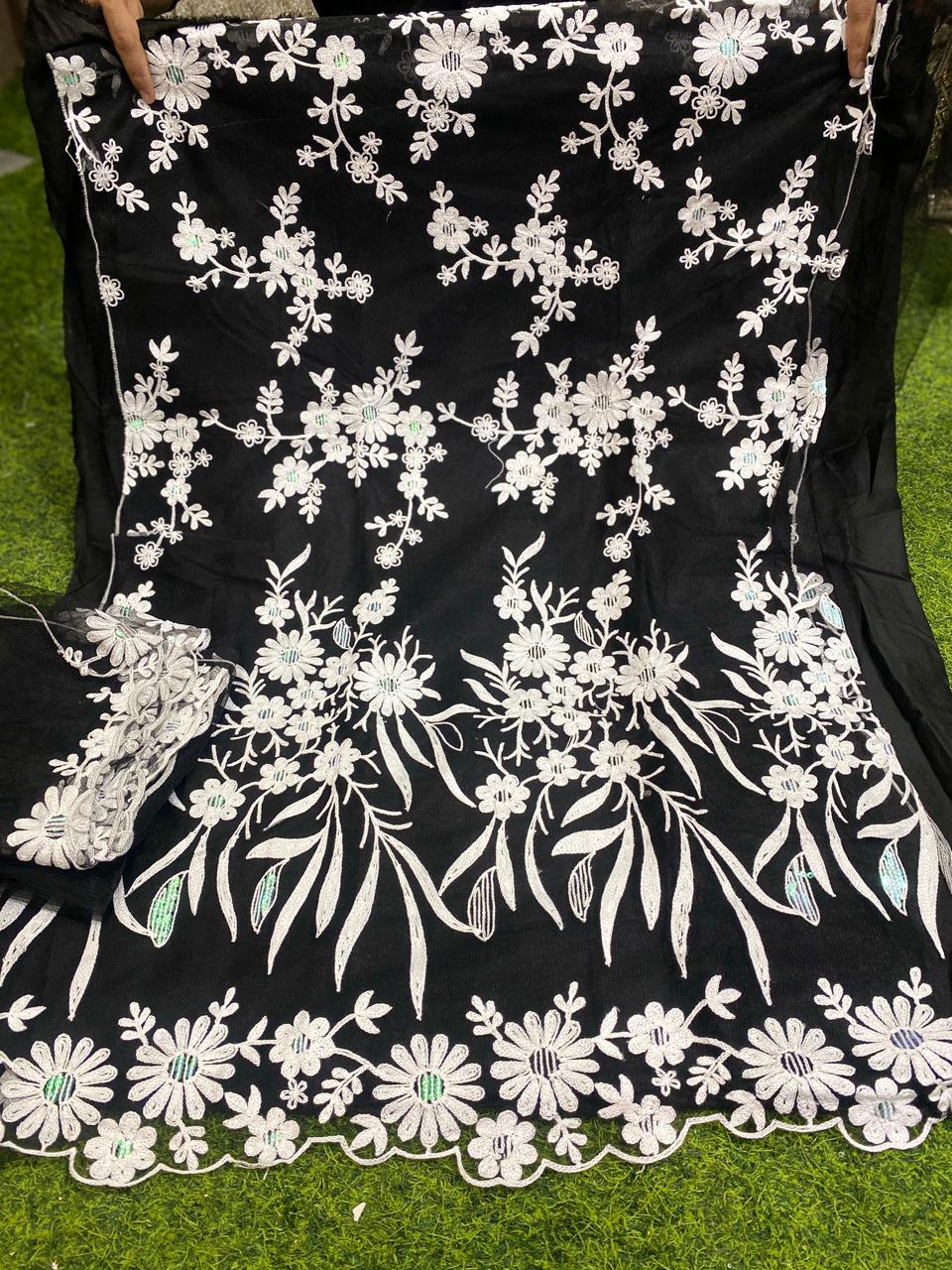 PAKISTANI SUIT WITH DUPATTA UNSTICHED