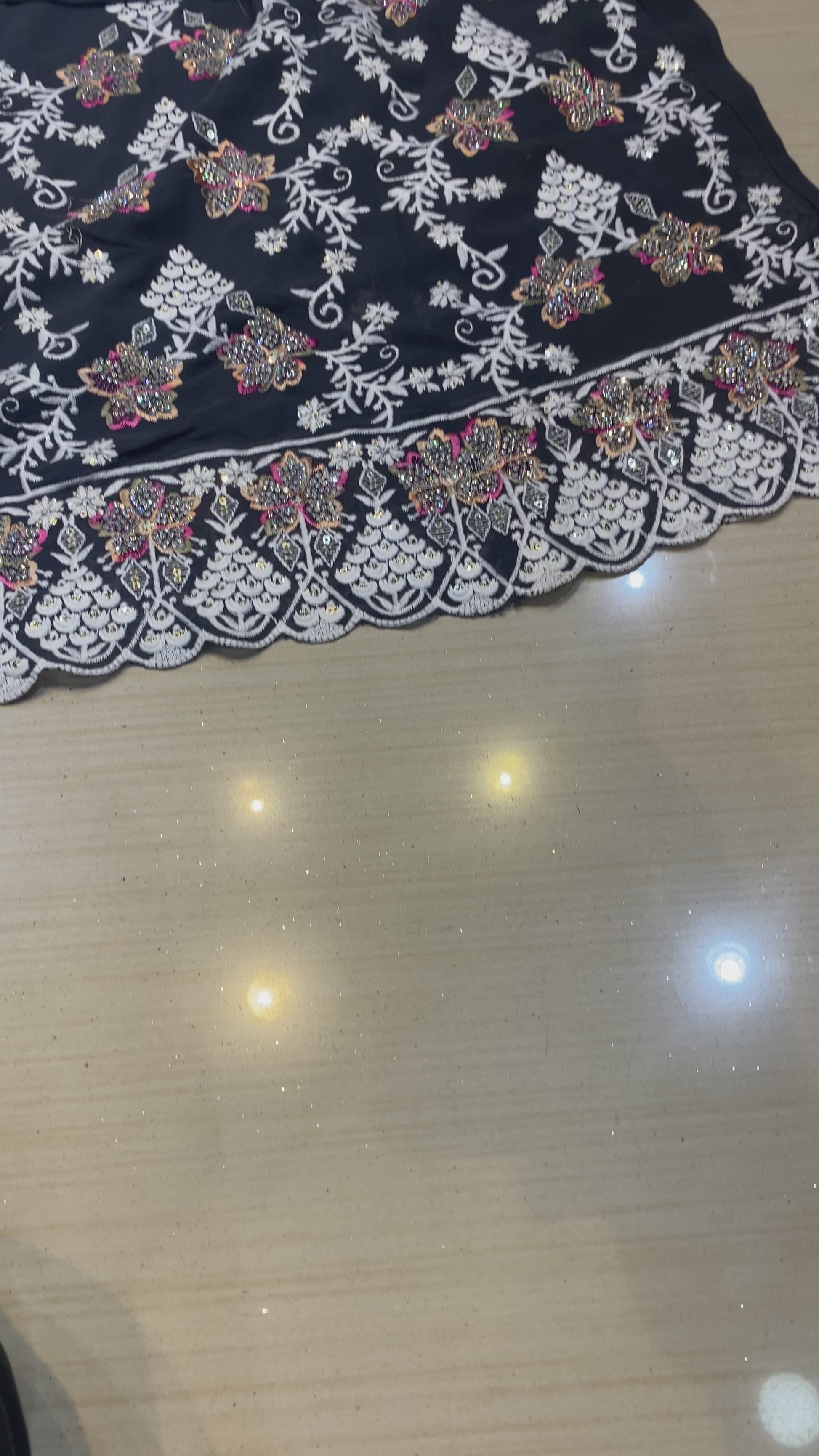 #OmerWears #WomensFashionIndia #HyderabadFashion #EthnicWearForWomen #BridalCouture #PakistaniSuits #PartyWearDresses #CoOrdSets #LuxuryEthnicWear #IndianDesignerWear #FestiveOutfits #WeddingSeasonLook #ShopIndianStyle #Fashion2025